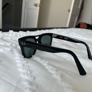 Ray-Ban Classic Black Sunglasses